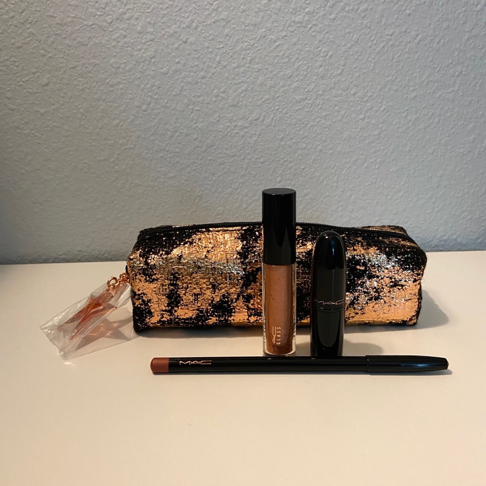 MAC Lucky Stars Lip Bundle